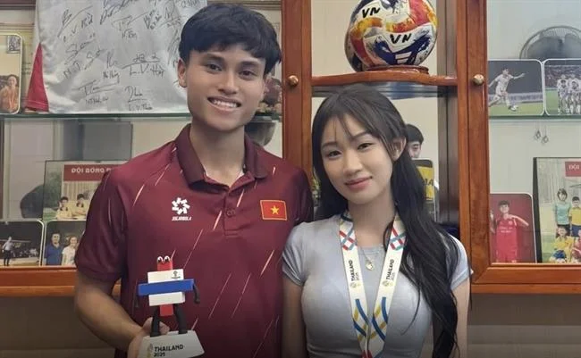 Đá gà cựa sắt